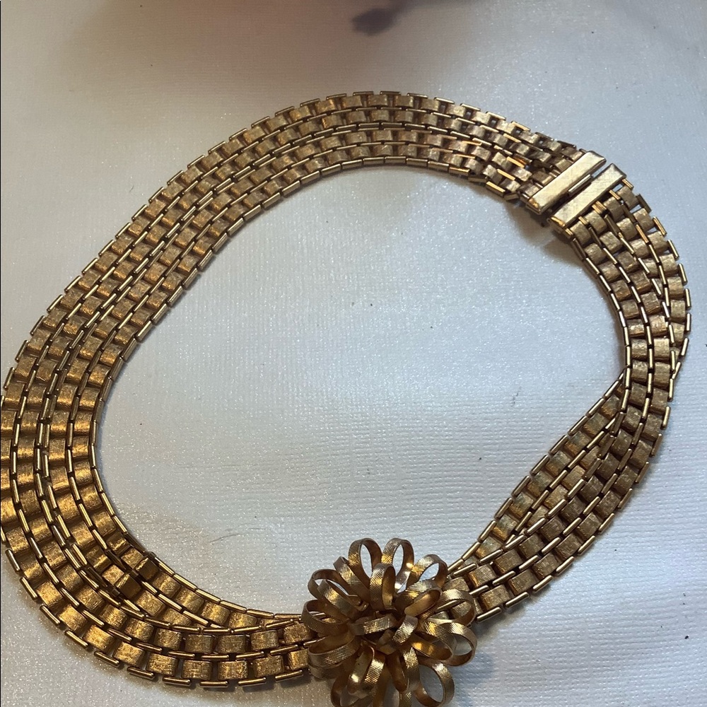 Vintage Unique Gold Rose Double Flat Link Choker